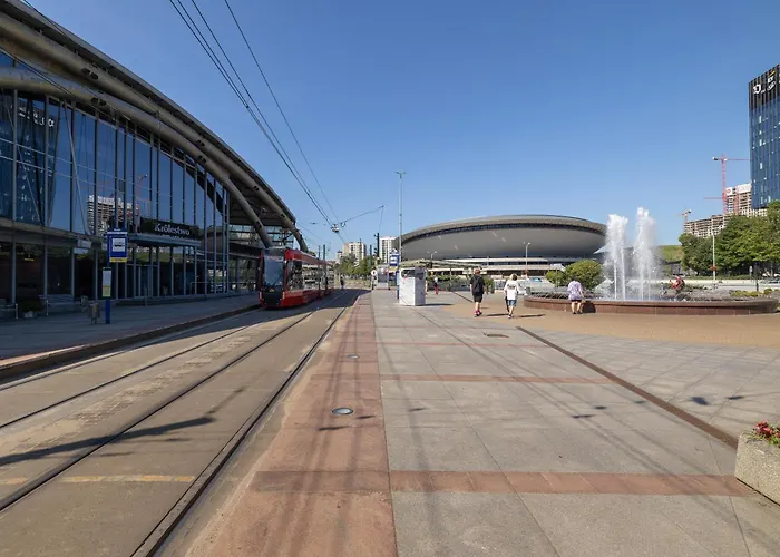 Spacious With Balcony In By Renters Apartment Katowice